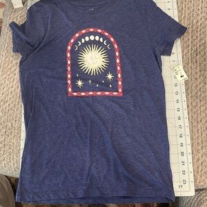 NWT Abercrombie and Fitch graphic t-shirt size L.